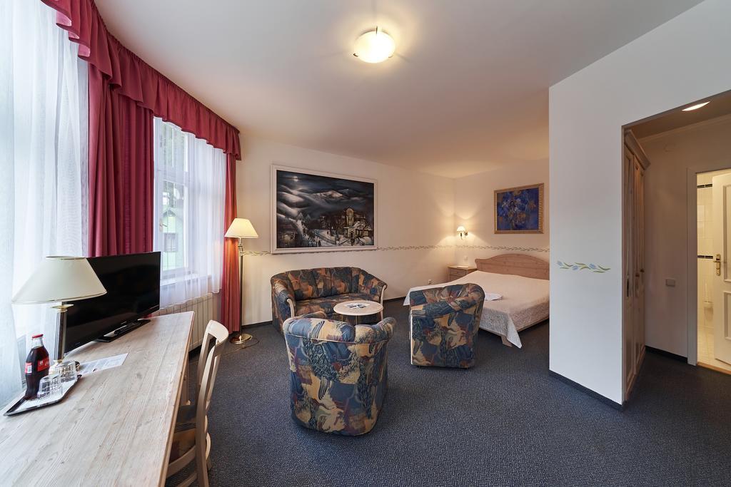 פק פוד סנז'קו Hotel Horec מראה חיצוני תמונה